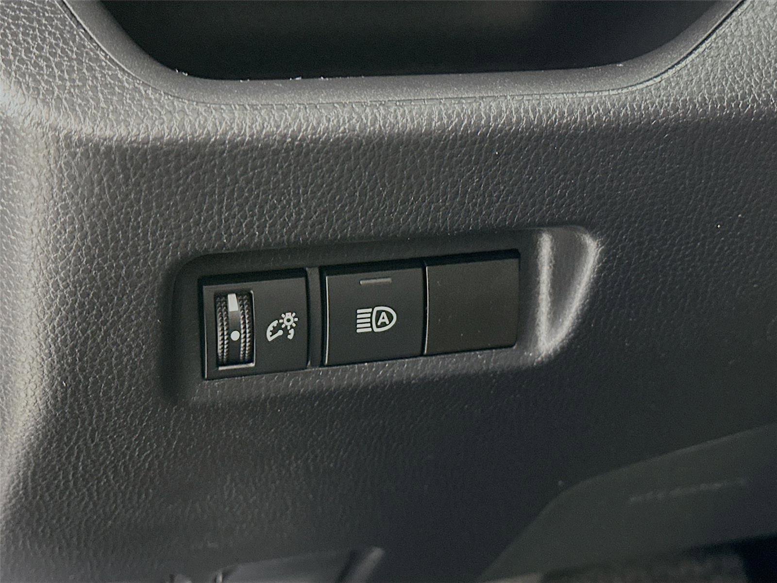 Certified 2025 Toyota RAV4 XLE image 10