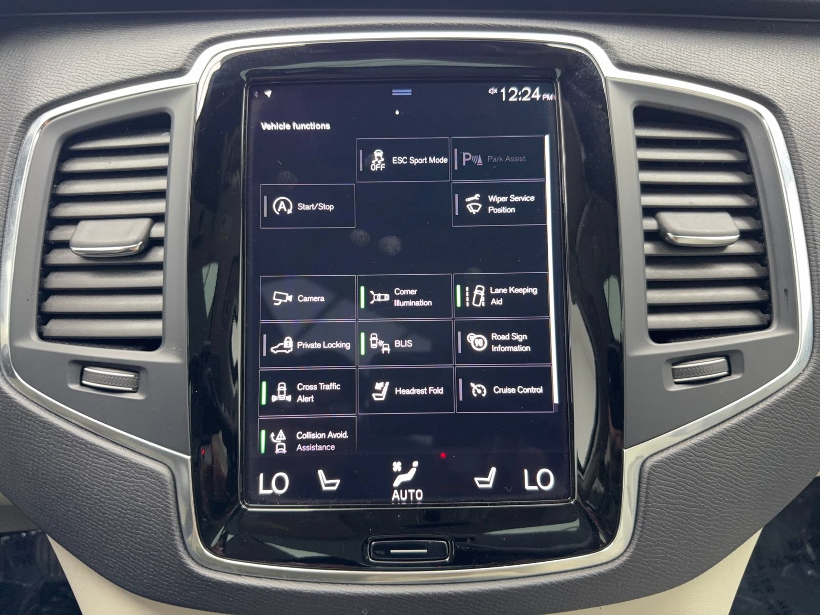 Used 2020 Volvo XC90 T5 Momentum w/ Protection Package Premier FWD image 25