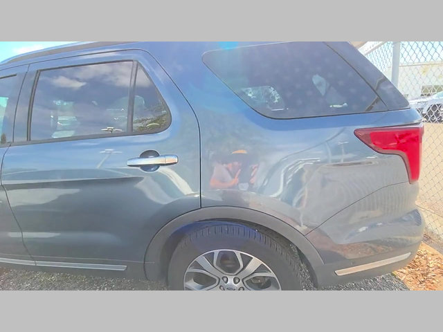 Used 2019 Ford Explorer Platinum image 27