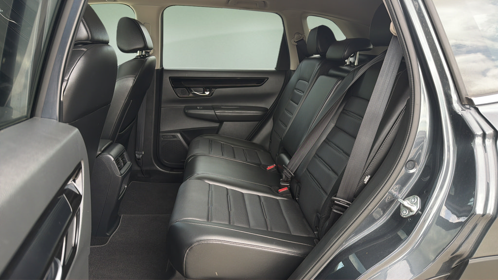 Used 2025 Honda CR-V EX-L image 16