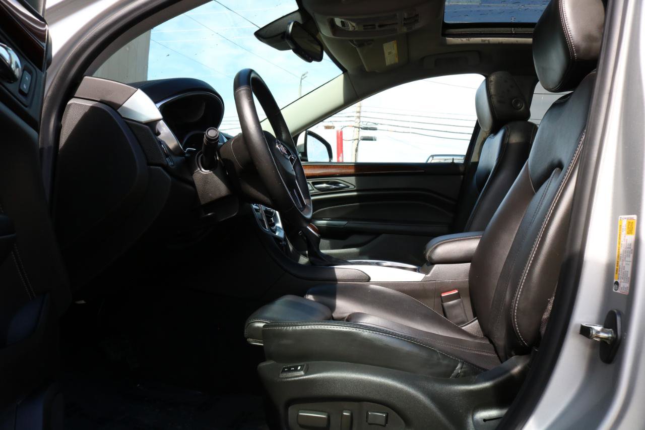 Used 2015 Cadillac SRX Luxury w/ Driver Awareness Package image 20