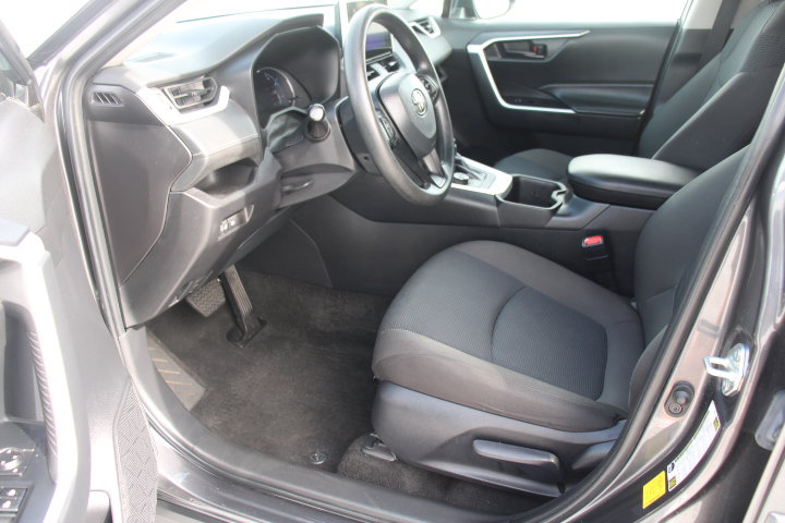 Certified 2024 Toyota RAV4 LE AWD/4WD image 11