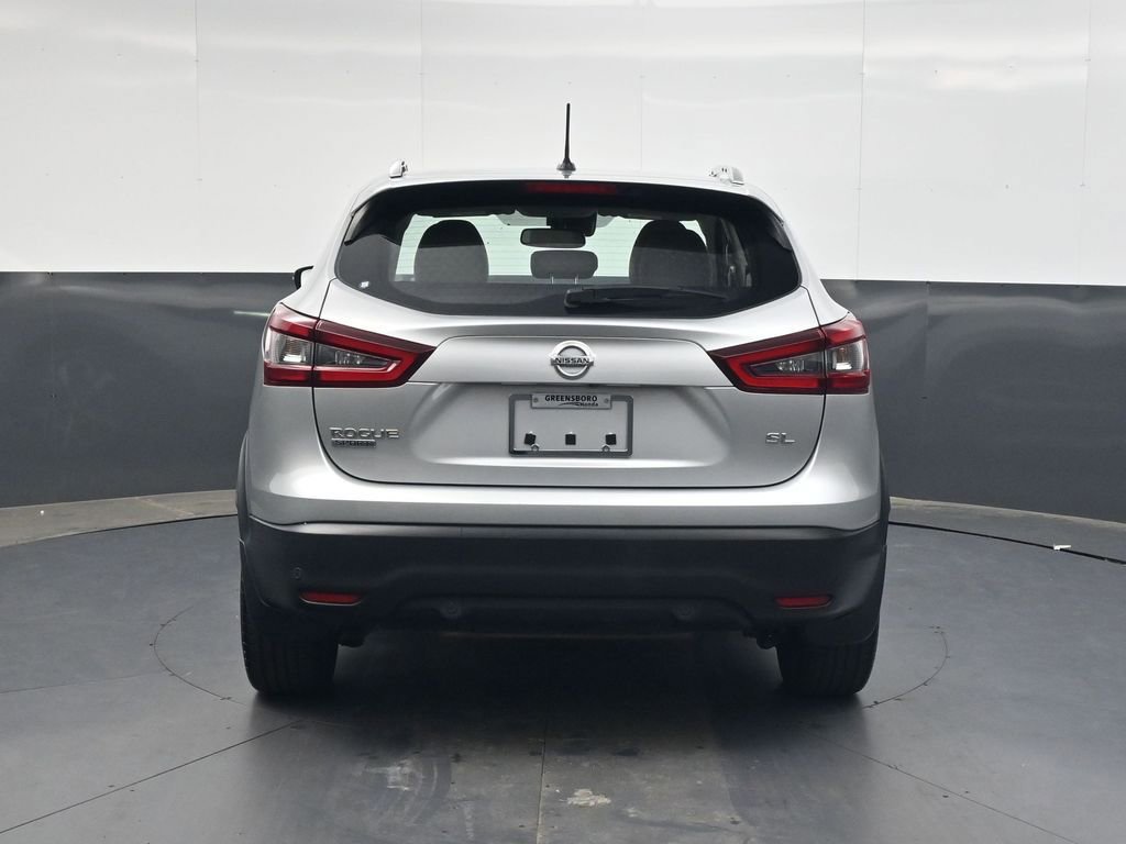 Used 2022 Nissan Rogue Sport SL w/ Premium Package FWD image 5