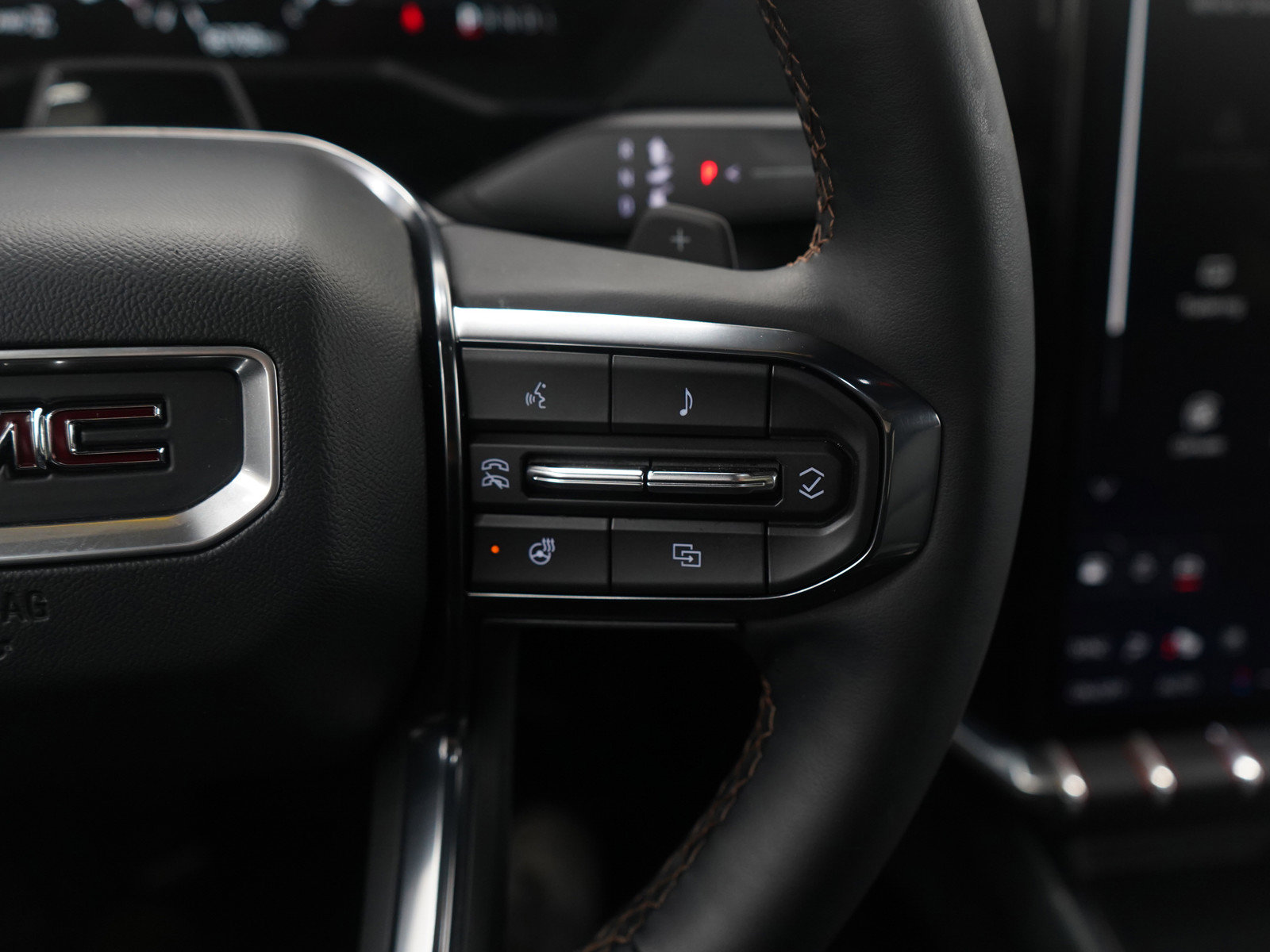 Used 2024 GMC Acadia AT4 w/ Super Cruise Package image 26