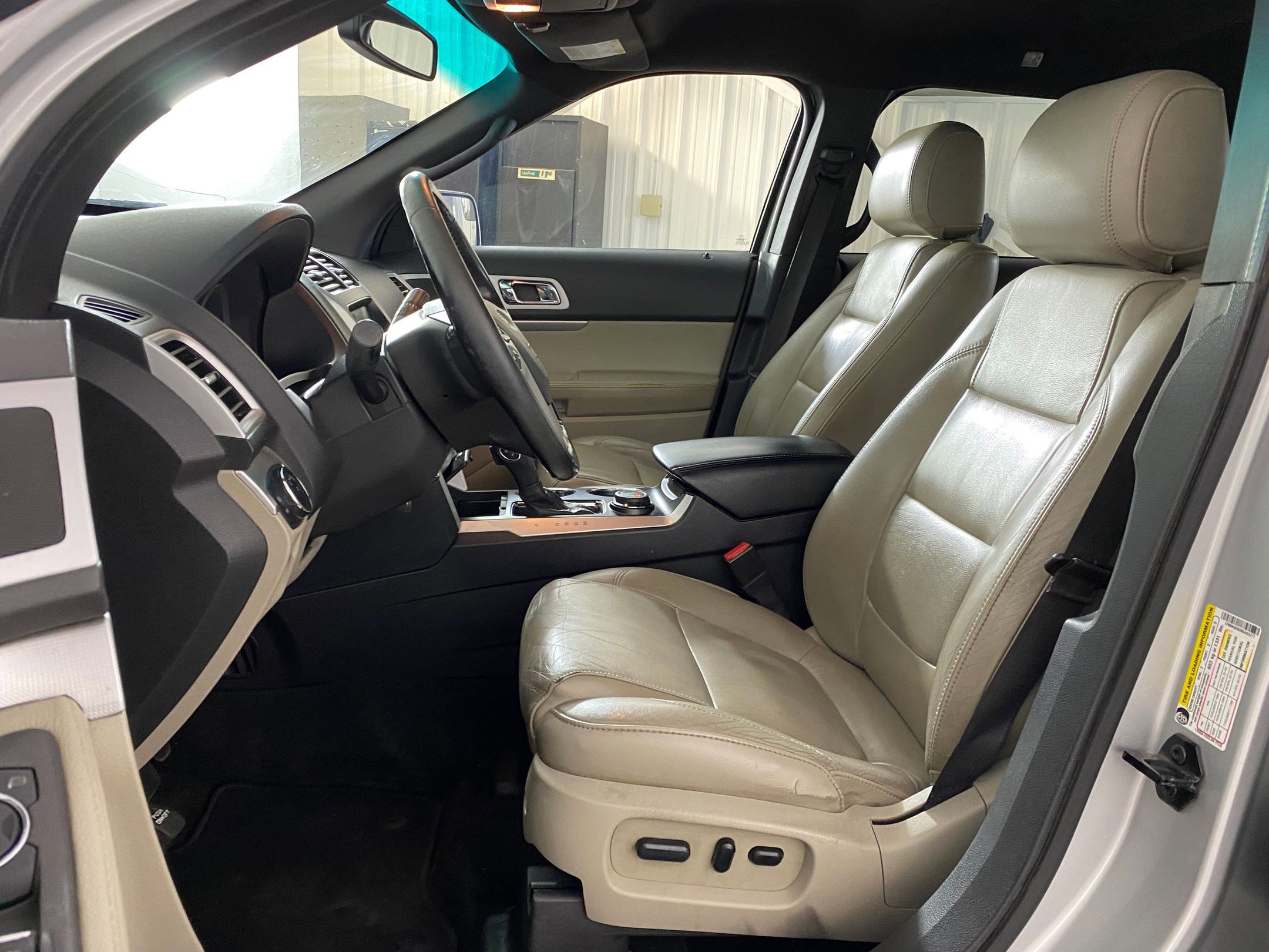 Used 2011 Ford Explorer XLT w/ 202A Rapid Spec Order Code image 4