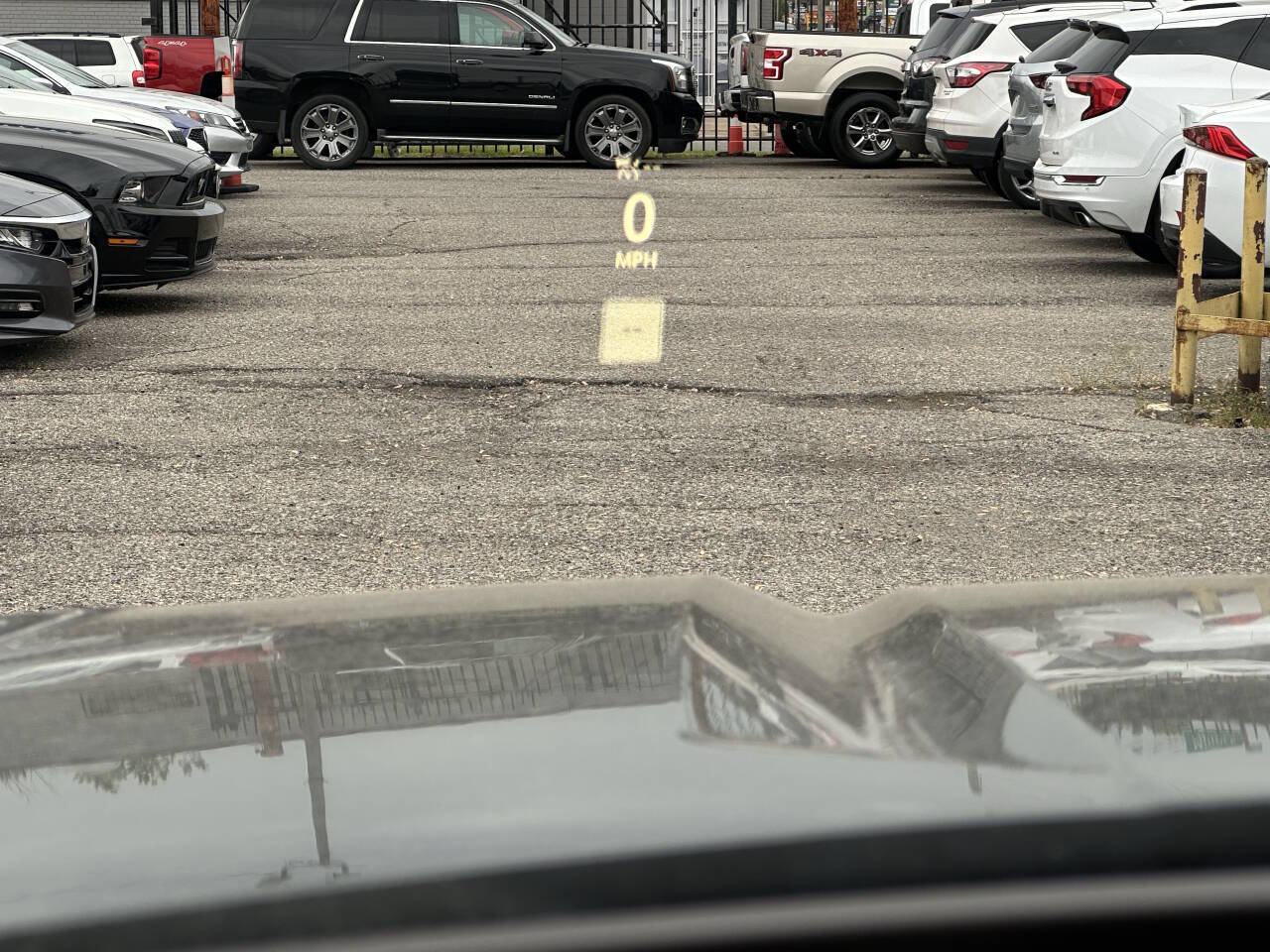 Used 2021 GMC Yukon Denali w/ Denali Premium Package image 29