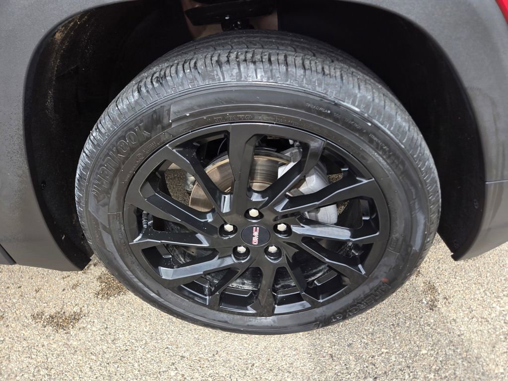 Certified 2023 GMC Terrain SLE w/ Driver Convenience Package image 39