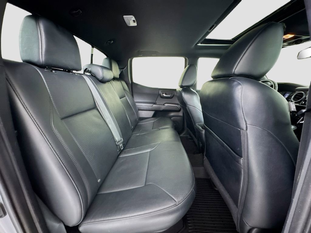 Used 2021 Toyota Tacoma TRD Off-Road w/ TRD Premium Off Road Package image 26