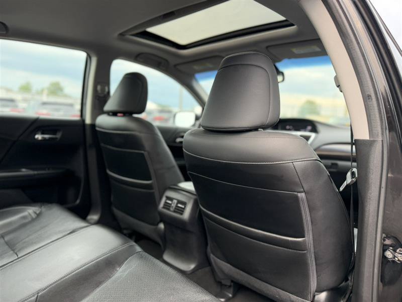 Used 2016 Honda Accord EX-L image 30