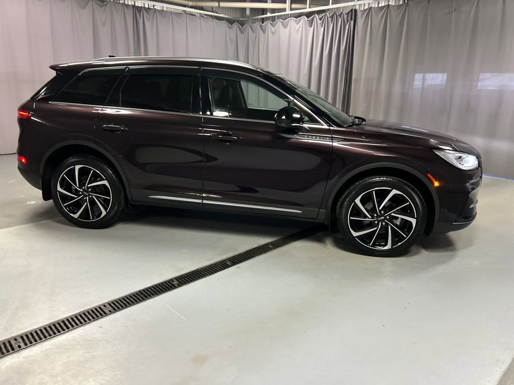 Used 2023 Lincoln Corsair Reserve image 8