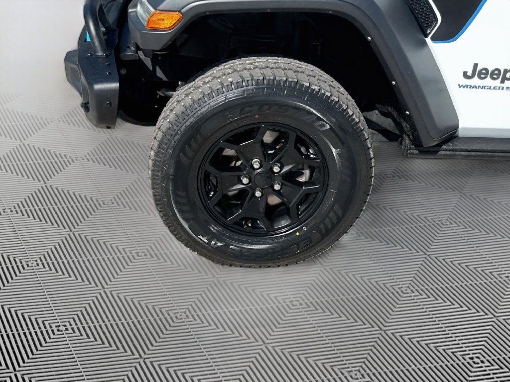 Certified 2023 Jeep Wrangler Unlimited Rubicon 4xe AWD/4WD image 35