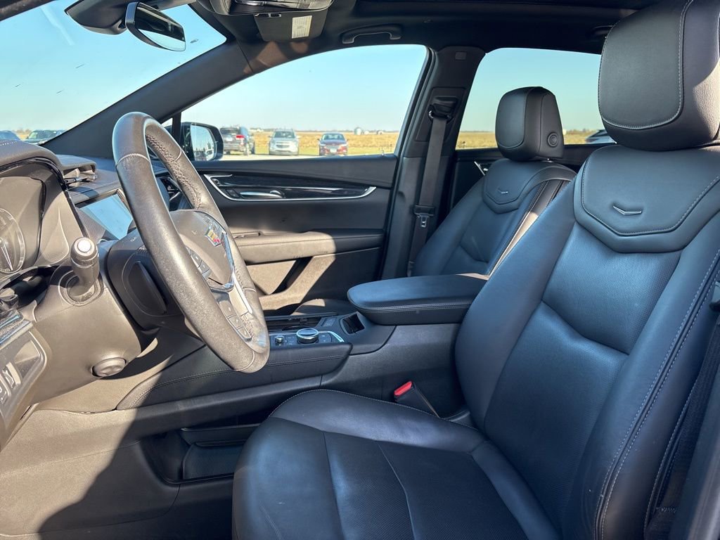 Used 2022 Cadillac XT5 Premium Luxury image 21
