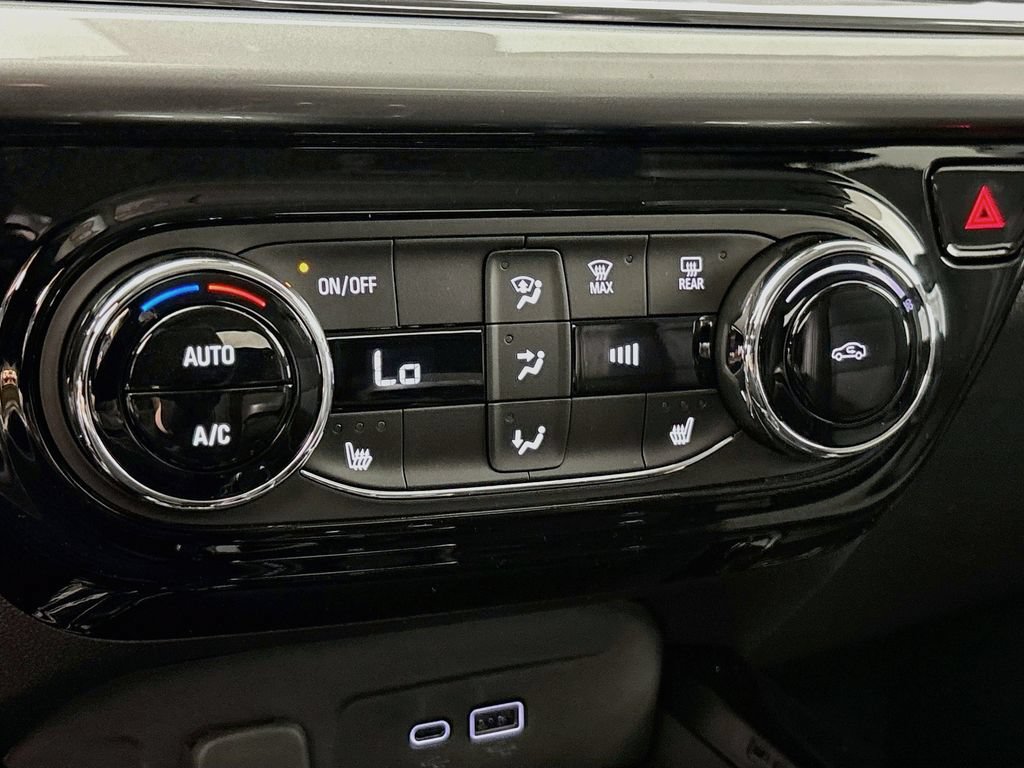 New 2026 Chevrolet Trax LT w/ Driver Confidence Package FWD image 16