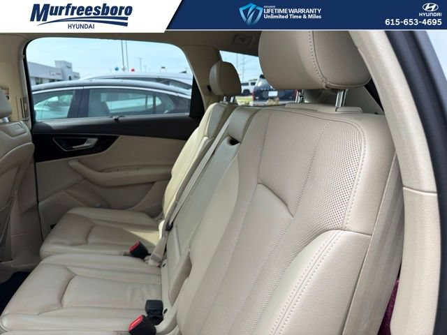 Used 2019 Audi Q7 3.0T Premium Plus w/ Premium Plus Package AWD/4WD image 11