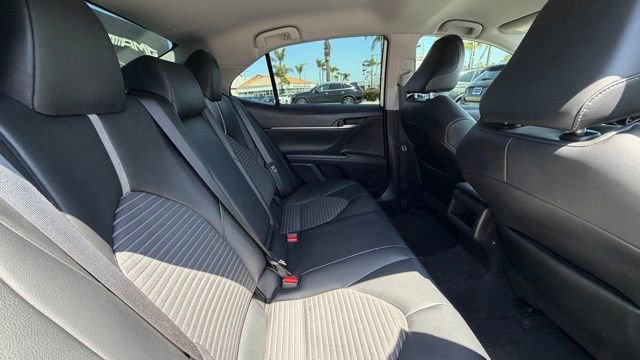 Used 2022 Toyota Camry SE FWD image 10