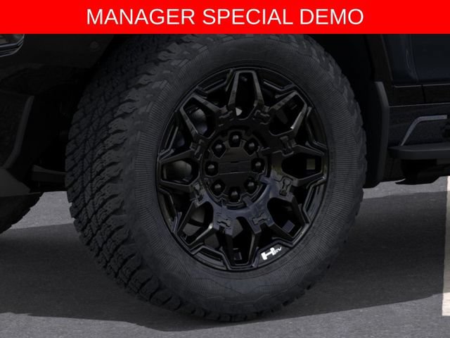 Used 2026 GMC Hummer EV SUV AWD/4WD image 9