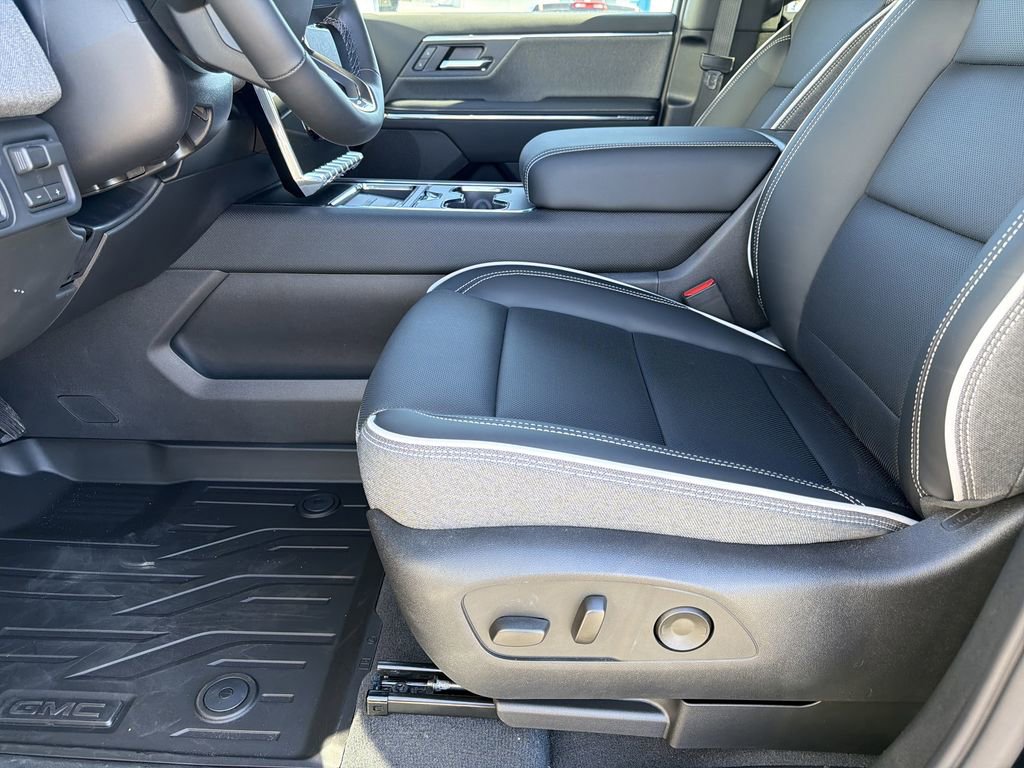 New 2026 GMC Sierra EV Elevation image 14