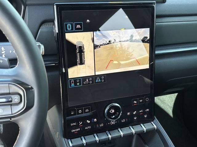 Used 2026 GMC Terrain AT4 w/ Convenience Package III AWD/4WD image 16
