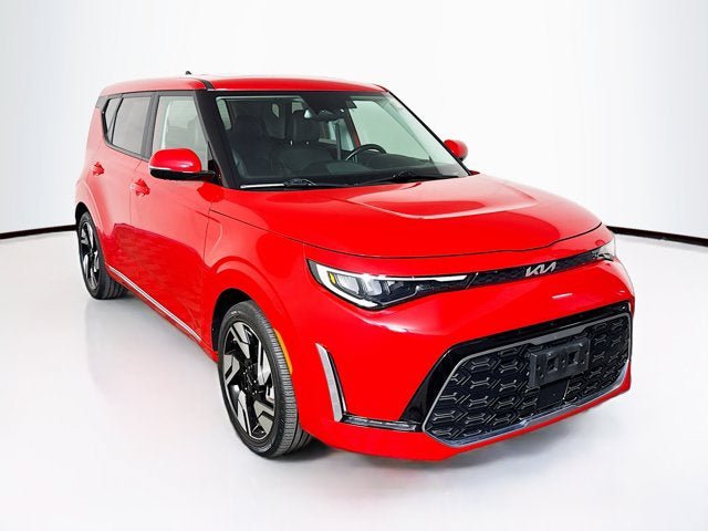 Certified 2023 Kia Soul GT-Line w/ GT-Line Technology Package FWD image 3