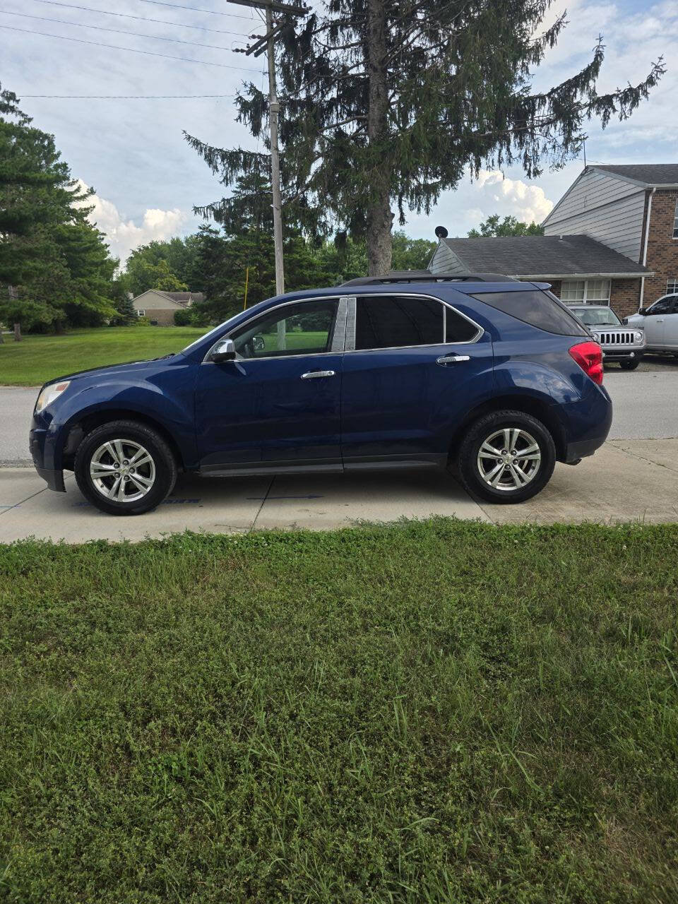 Used 2010 Chevrolet Equinox LT w/ Vehicle Interface Package AWD/4WD image 6
