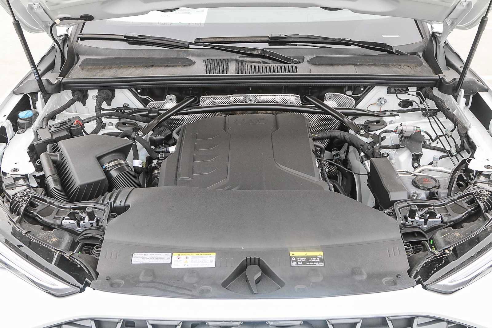 Used 2025 Audi Q5 Prestige AWD/4WD image 30