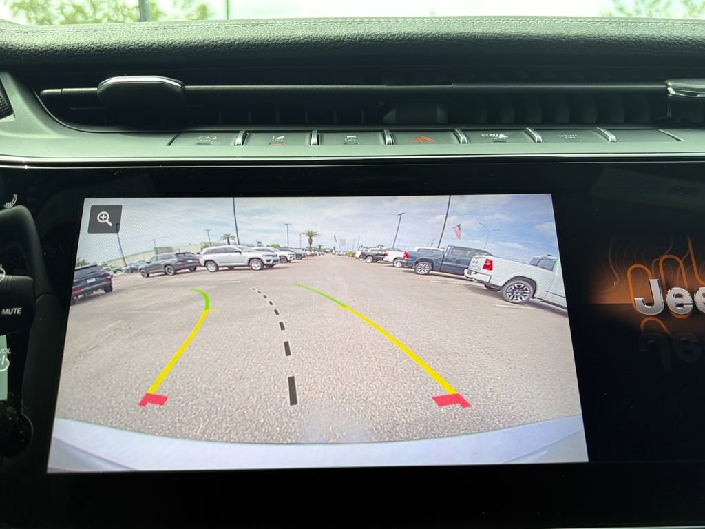 New 2026 Jeep Grand Cherokee L 2WD image 14