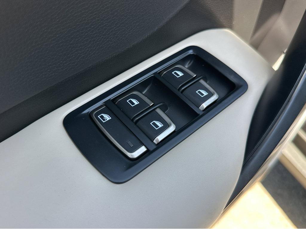 Used 2023 VinFast VF 8 Plus AWD/4WD image 31