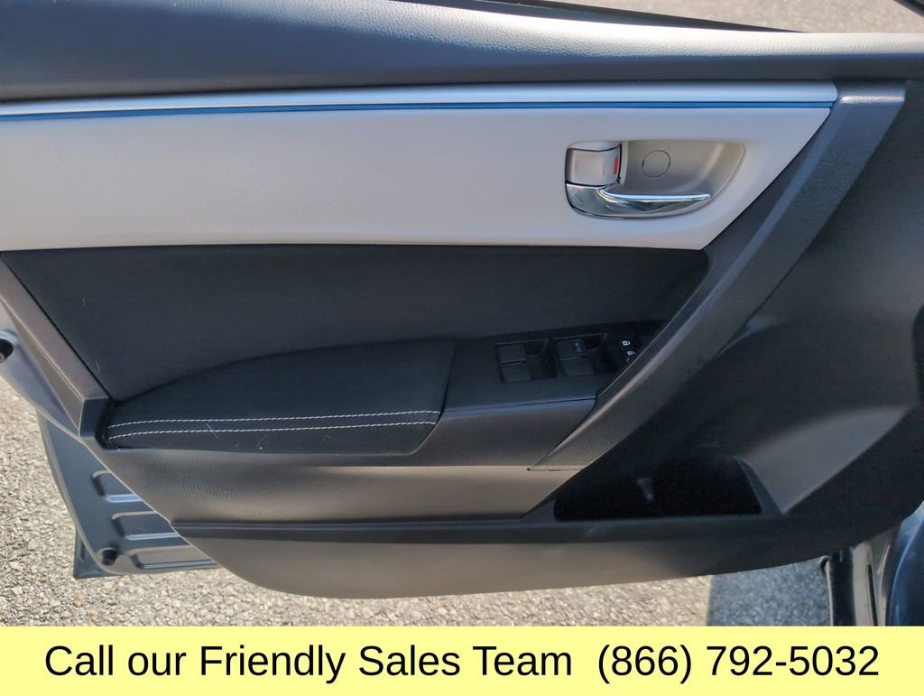 Used 2016 Toyota Corolla LE image 12