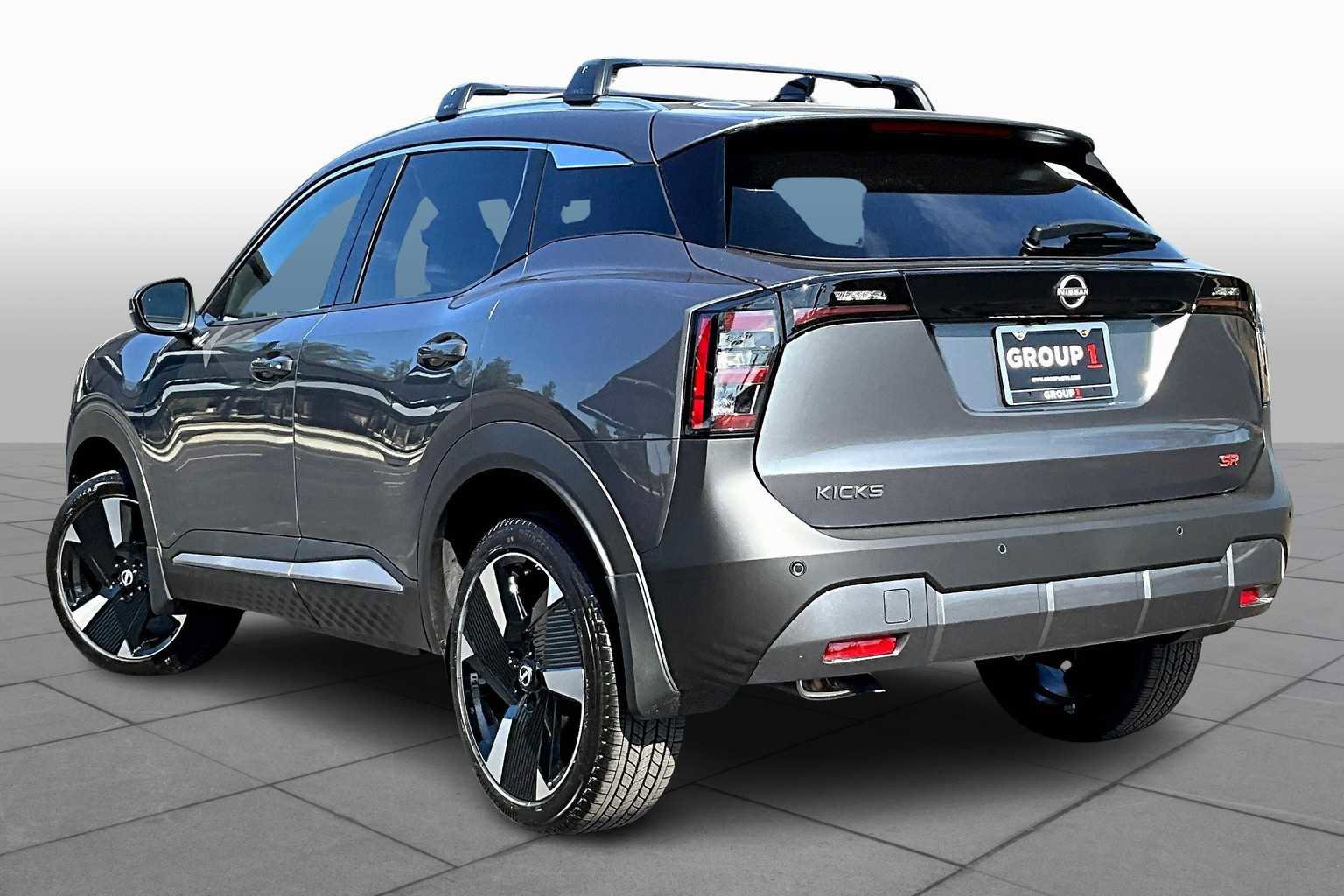 New 2026 Nissan Kicks SR image 12