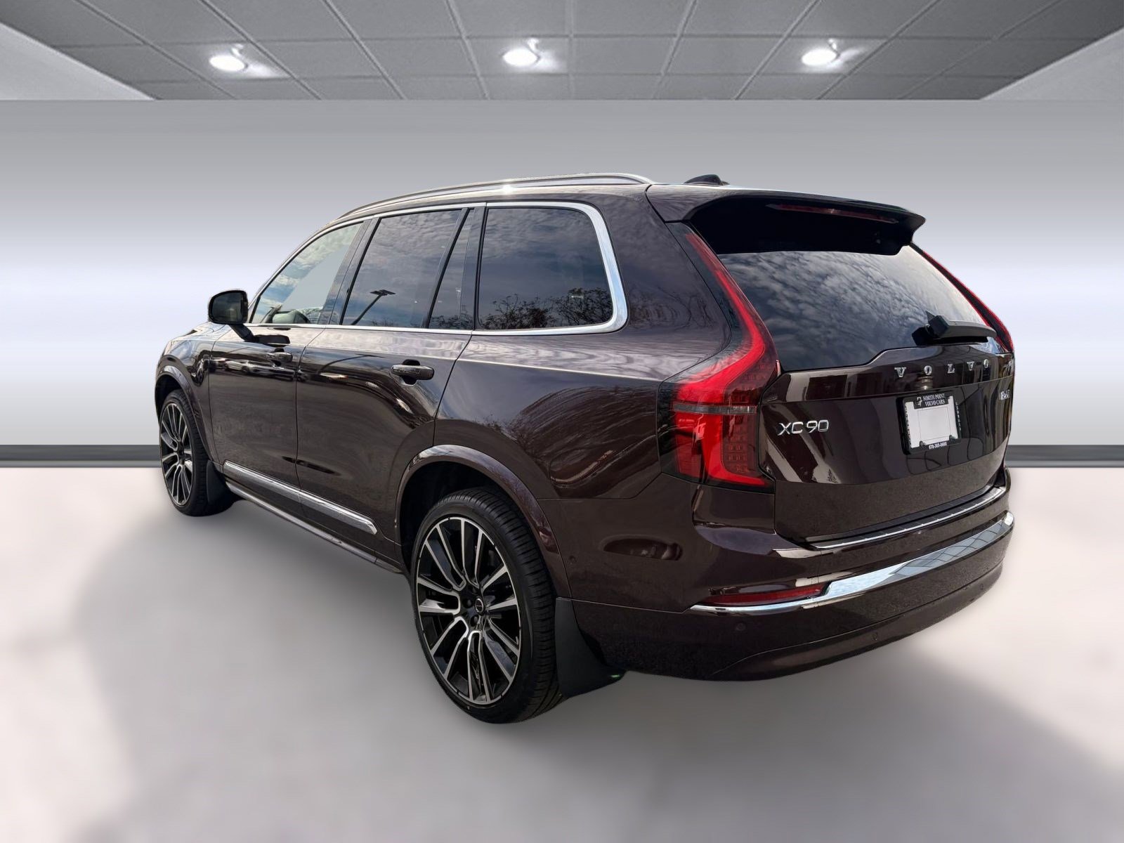 New 2026 Volvo XC90 B6 Plus w/ Protection Package image 3