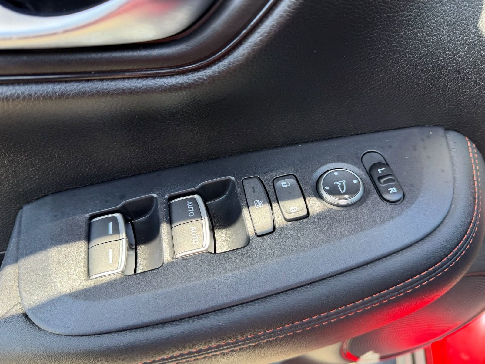 Used 2025 Honda HR-V Sport image 24