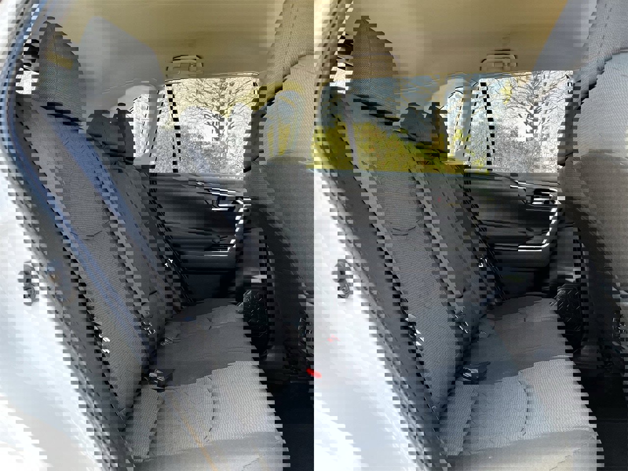 Used 2024 Toyota RAV4 XLE image 27