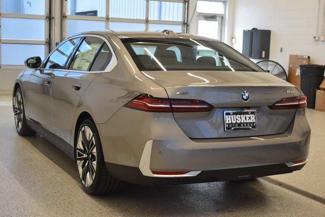 New 2027 BMW 530i xDrive w/ Premium Package AWD/4WD image 10