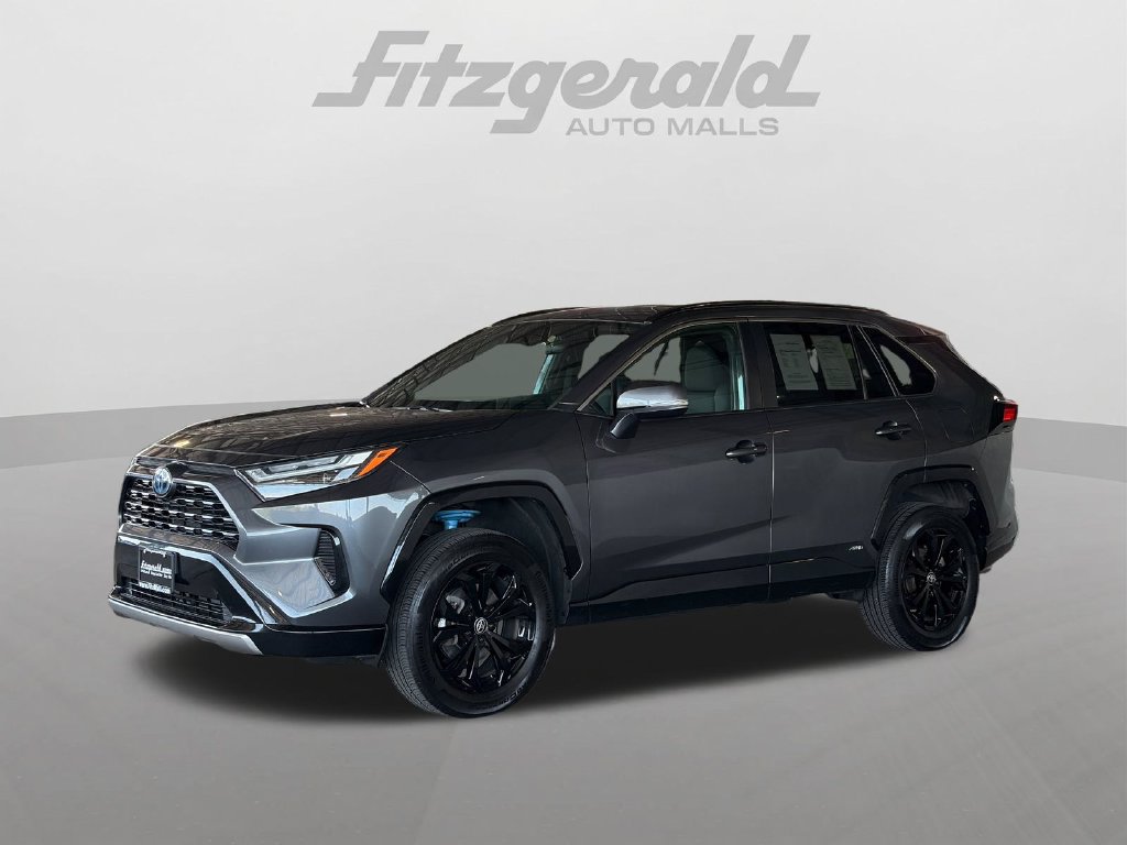 Used 2024 Toyota RAV4 SE AWD/4WD image 2