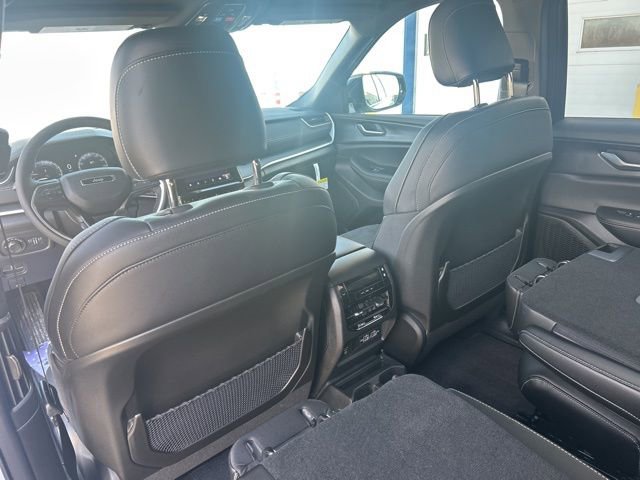 New 2025 Jeep Grand Cherokee L Altitude image 51