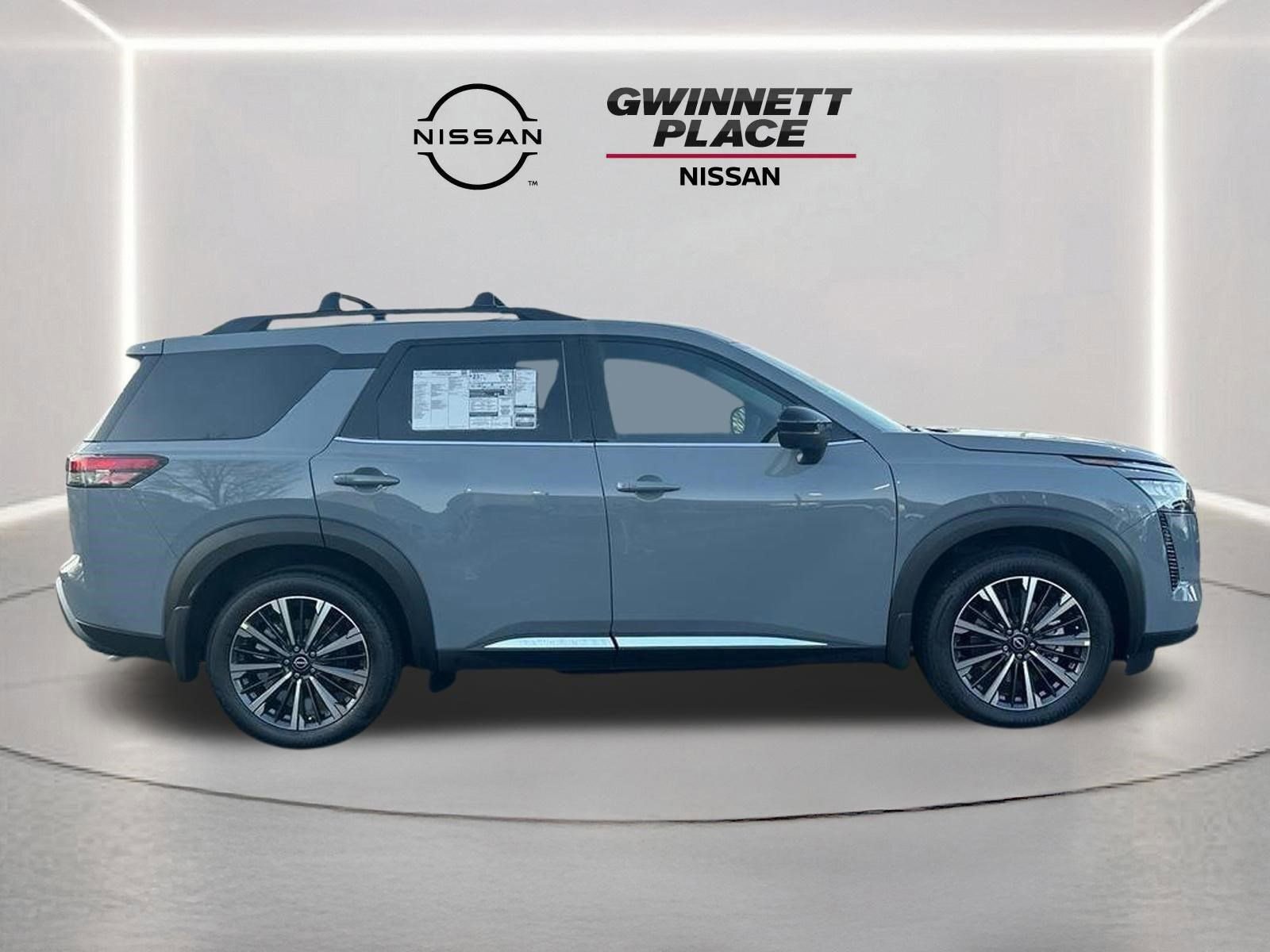 New 2026 Nissan Pathfinder Platinum image 4