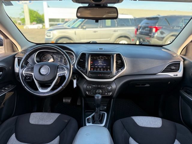 Used 2014 Jeep Cherokee Latitude w/ Cold Weather Group FWD video 2