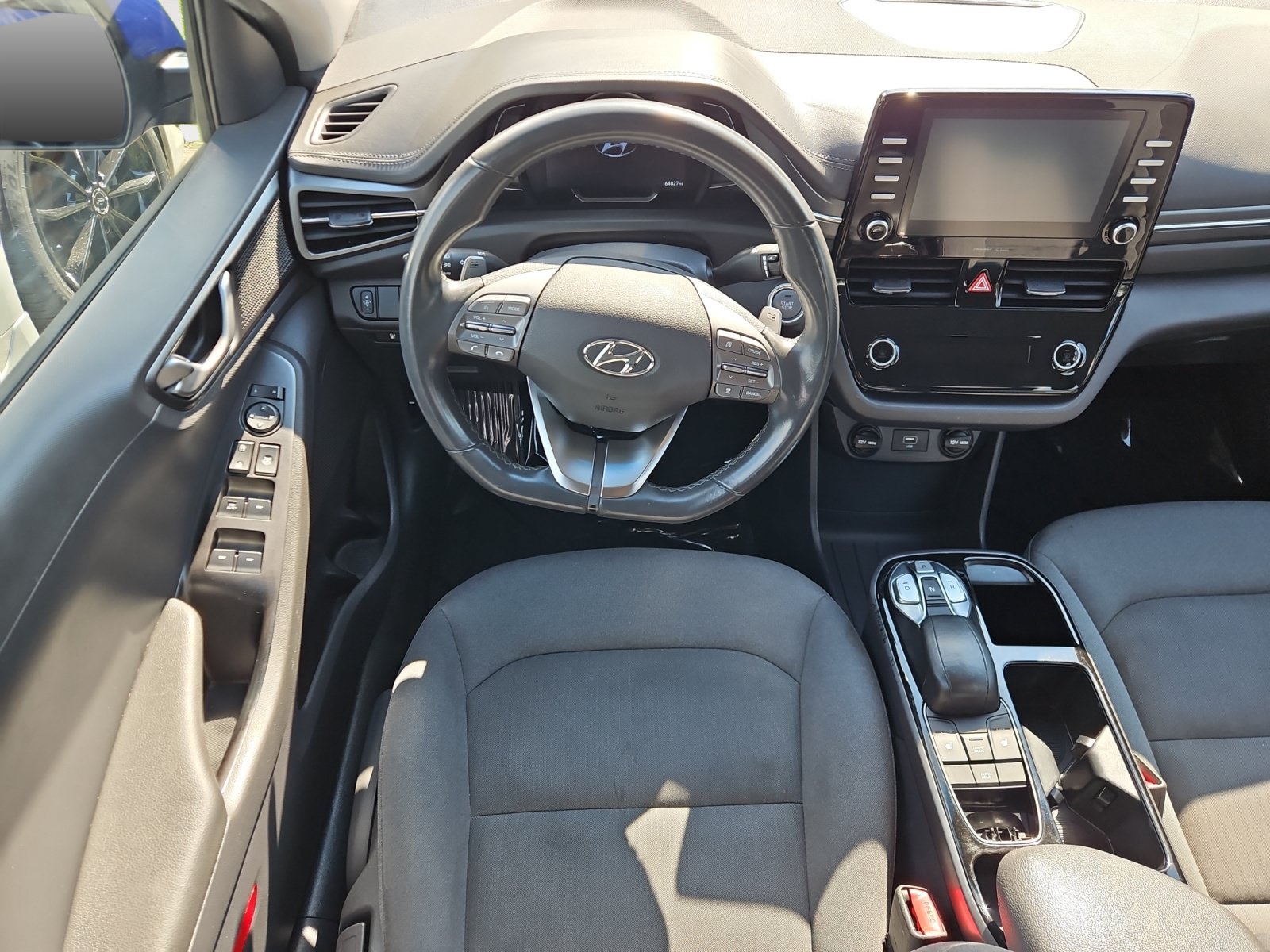 Used 2020 Hyundai Ioniq SE FWD image 11
