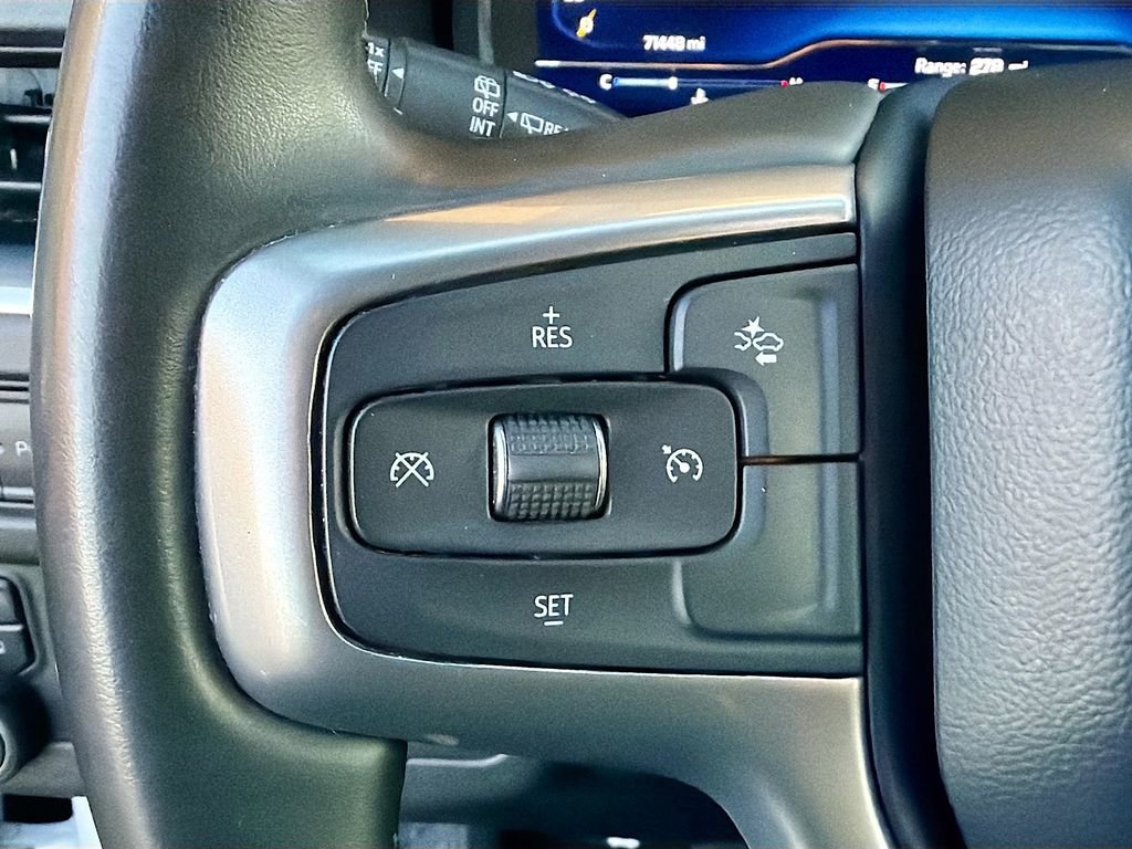 Used 2023 Chevrolet Tahoe LT image 39