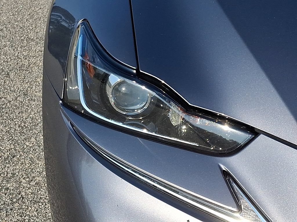Used 2018 Lexus IS 300 w/ Accessory Package 2 RWD image 9