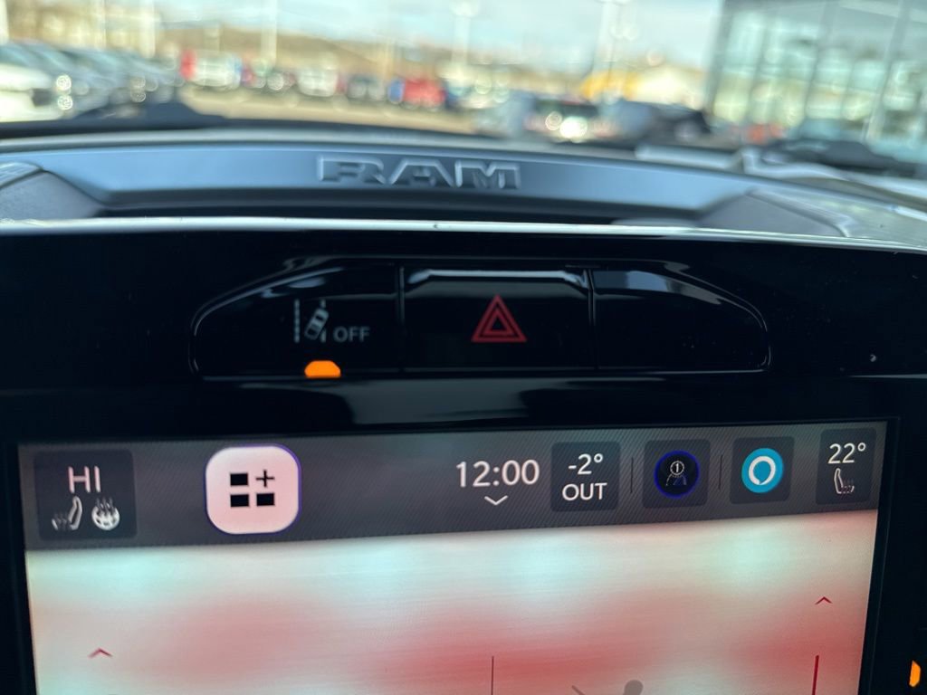 New 2026 RAM 1500 4x4 Crew Cab image 17