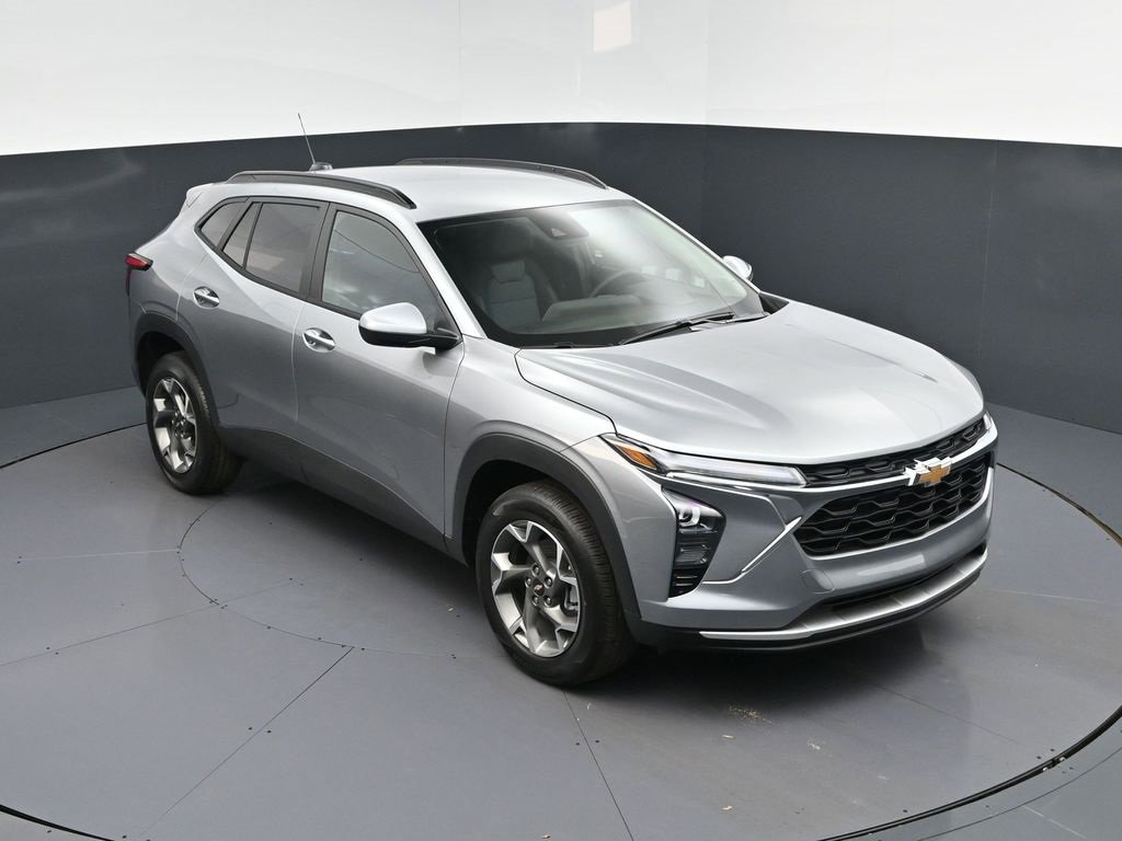 New 2026 Chevrolet Trax LT w/ Driver Confidence Package image 1