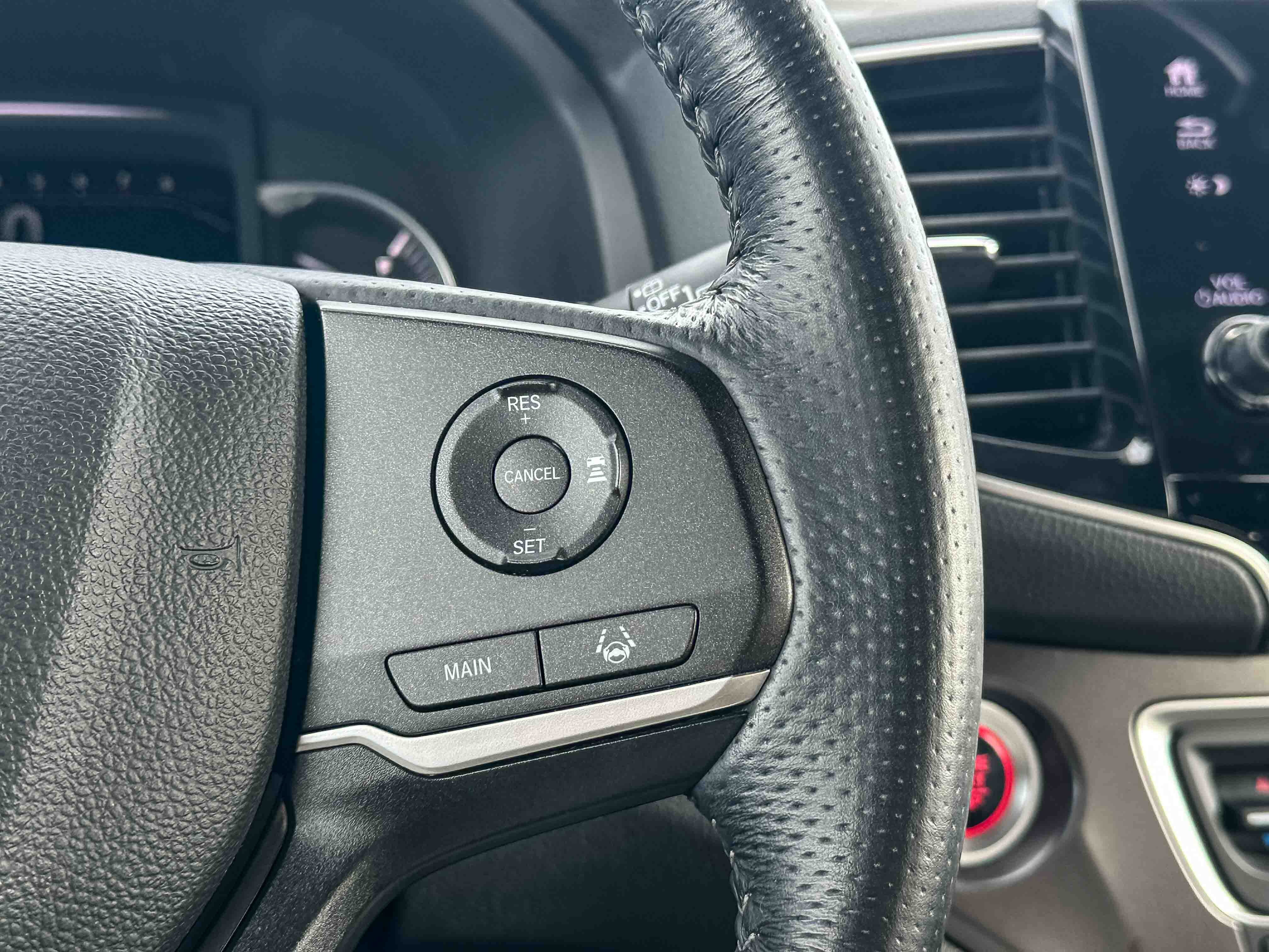 Certified 2023 Honda Passport EX-L image 28