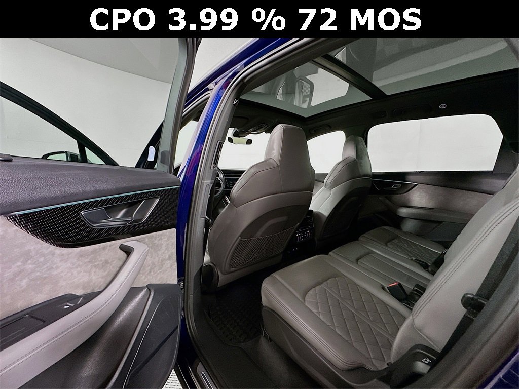 Used 2022 Audi SQ7 Premium Plus w/ SQ7 Executive Package image 17