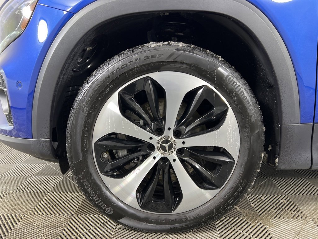 Certified 2025 Mercedes-Benz GLB 250 4MATIC image 47