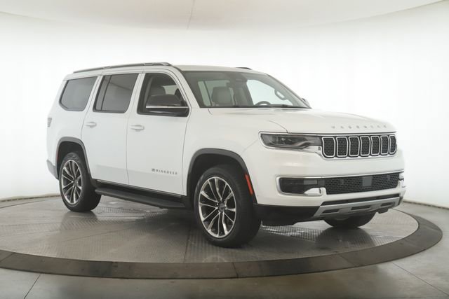 Used 2024 Jeep Wagoneer Series II w/ Premium Group I image 2
