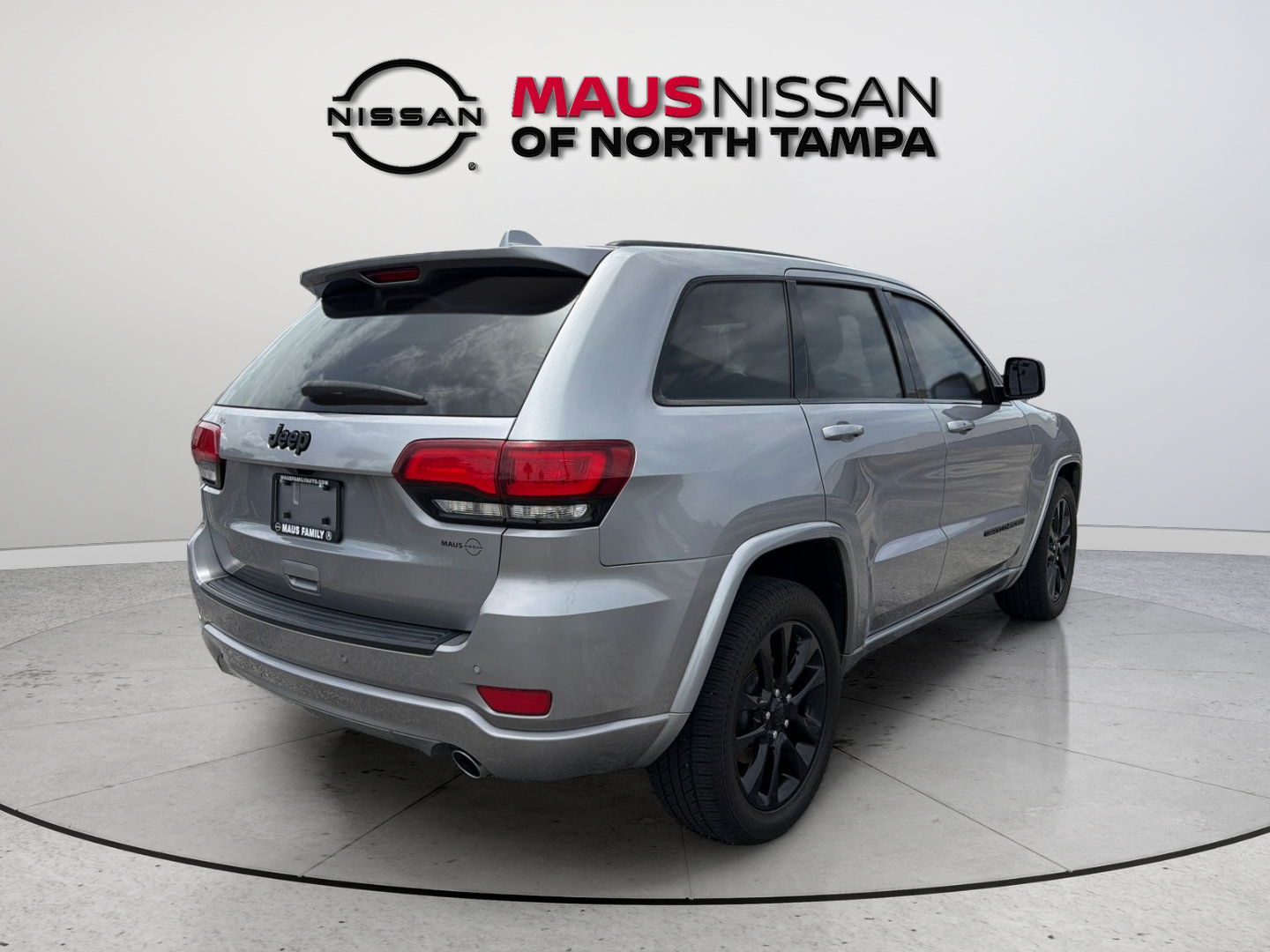 Used 2021 Jeep Grand Cherokee Laredo X RWD image 8