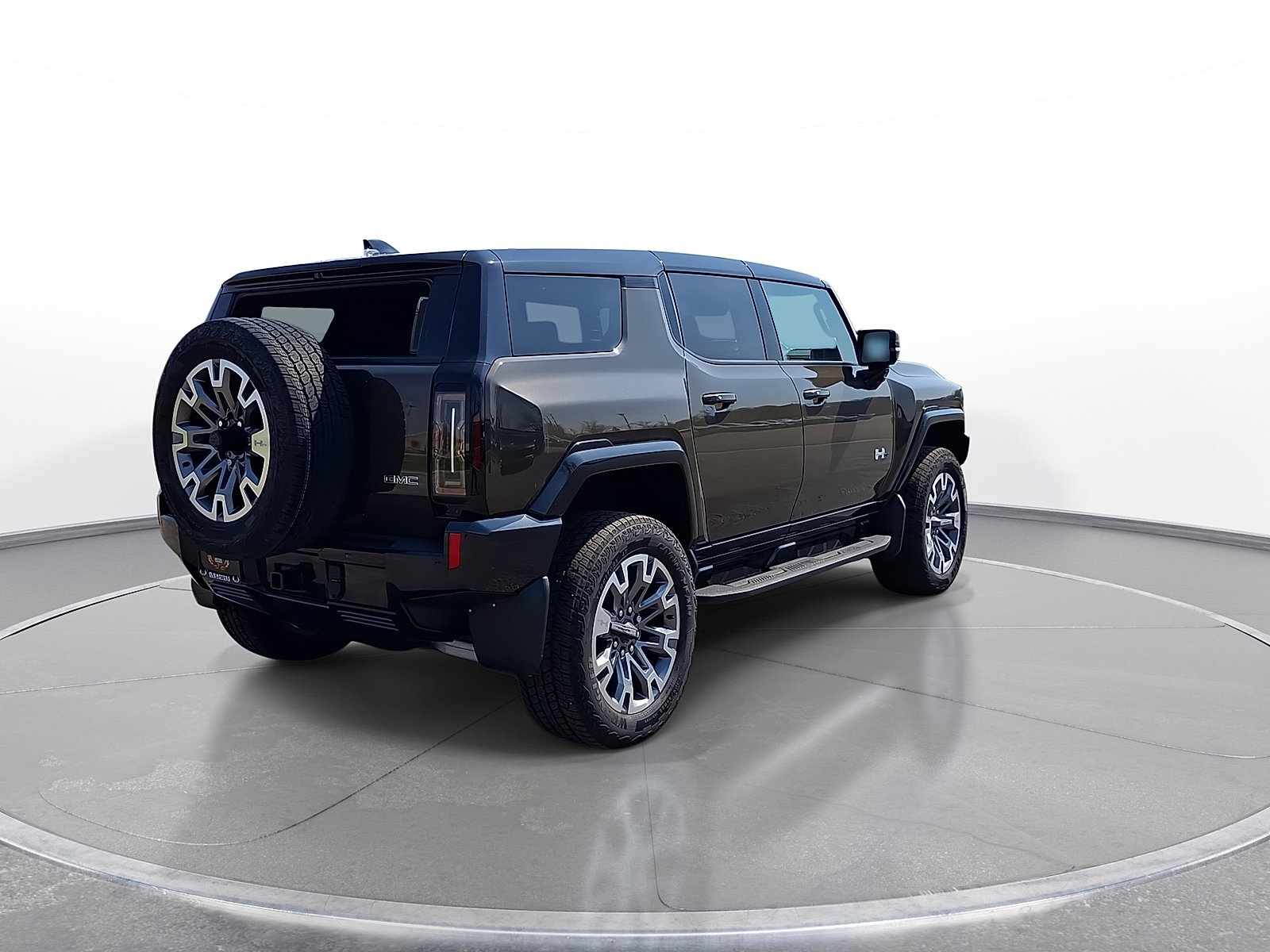 New 2025 GMC Hummer EV 3X w/ LPO, Cargo Utility Package AWD/4WD image 8