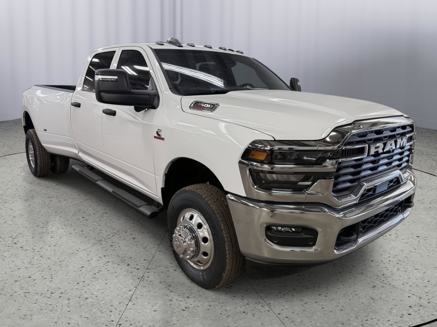 New 2026 RAM 3500 Tradesman AWD/4WD image 7