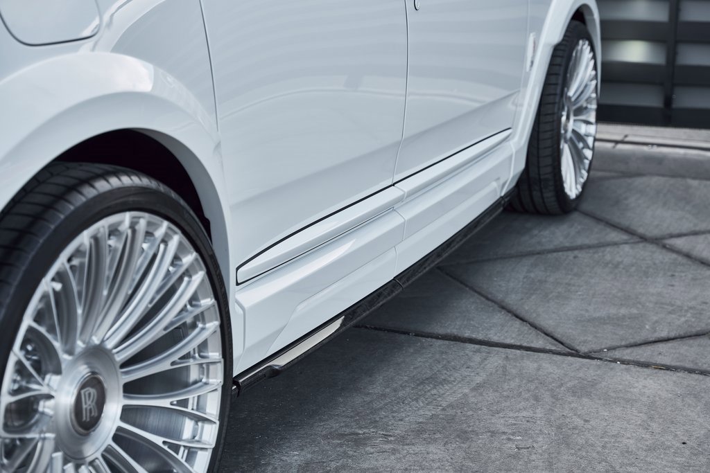 Used 2026 Rolls-Royce Cullinan image 25